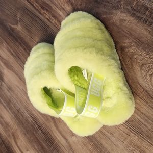 Ugg slippers youth